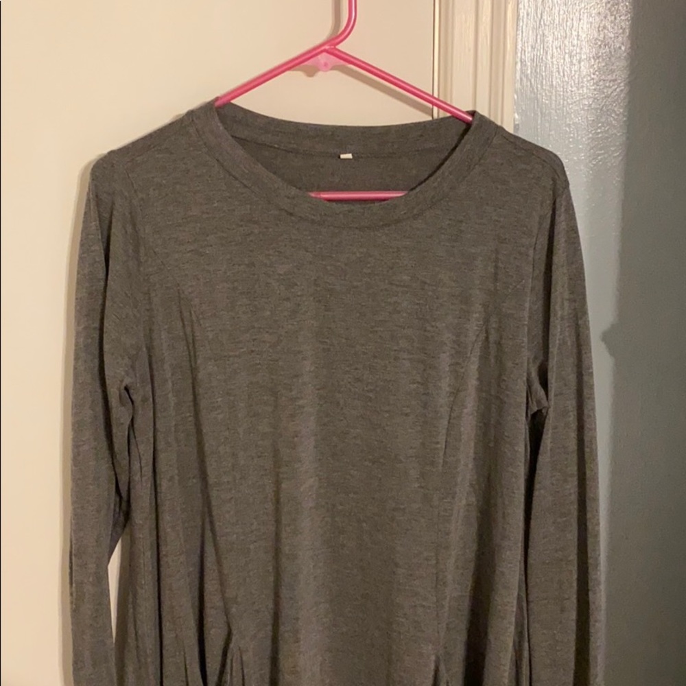 Gray, long sleeved tunic/dress with pockets